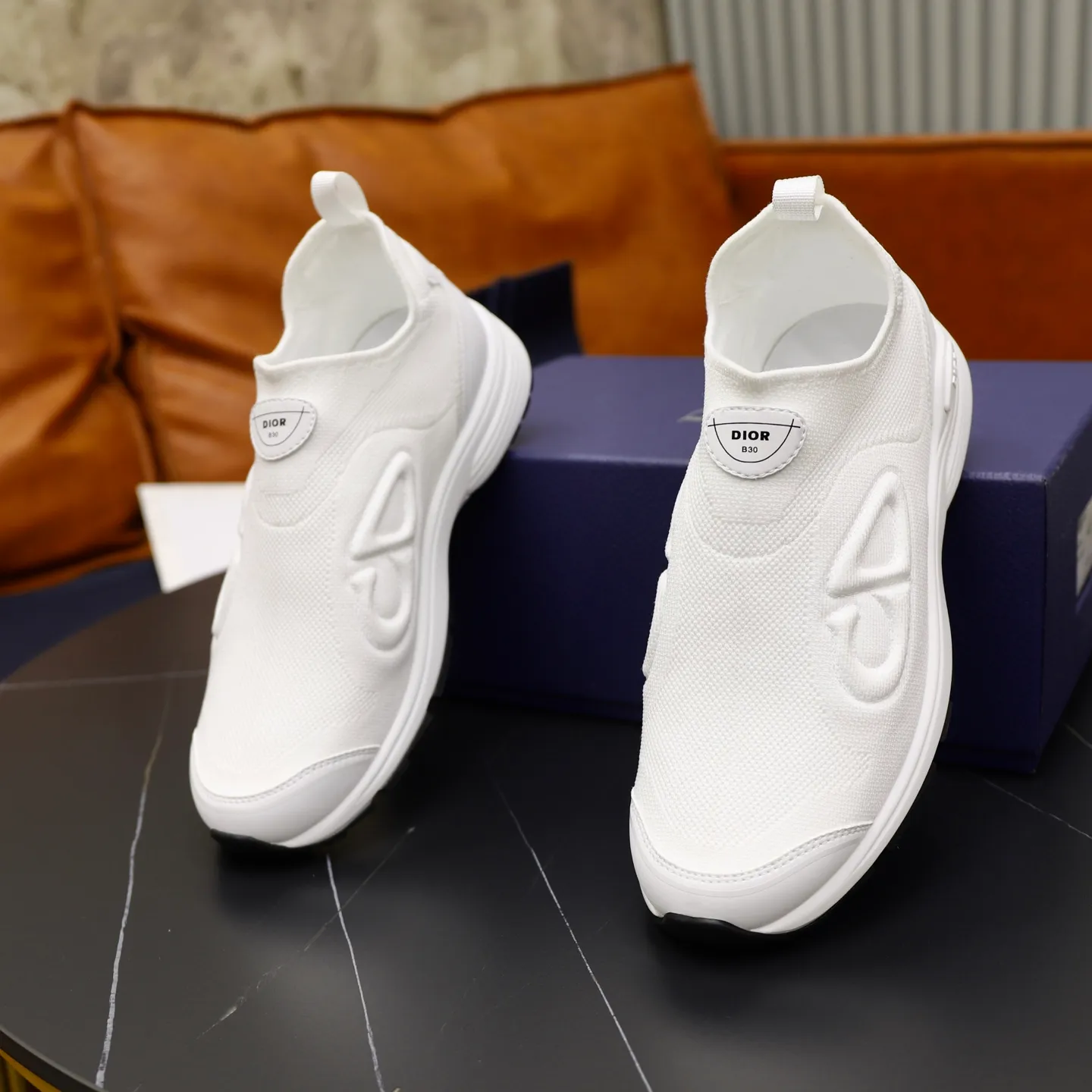Men's shoes: 520💰Dior Dior B30 latest hot model shipped, original 1:1 manufacturing ▪️ Fabric: Original custom fly woven ▪️ Lining: Imported breathable mesh ▪️ Sole: Original molded non-slip outsole ▪️ Size: 38-46 (45, 46 custom-made, non-refundable)